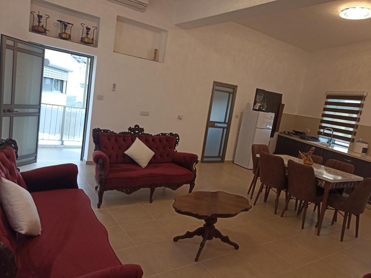 Allenby Guest House Хайфа Экстерьер фото